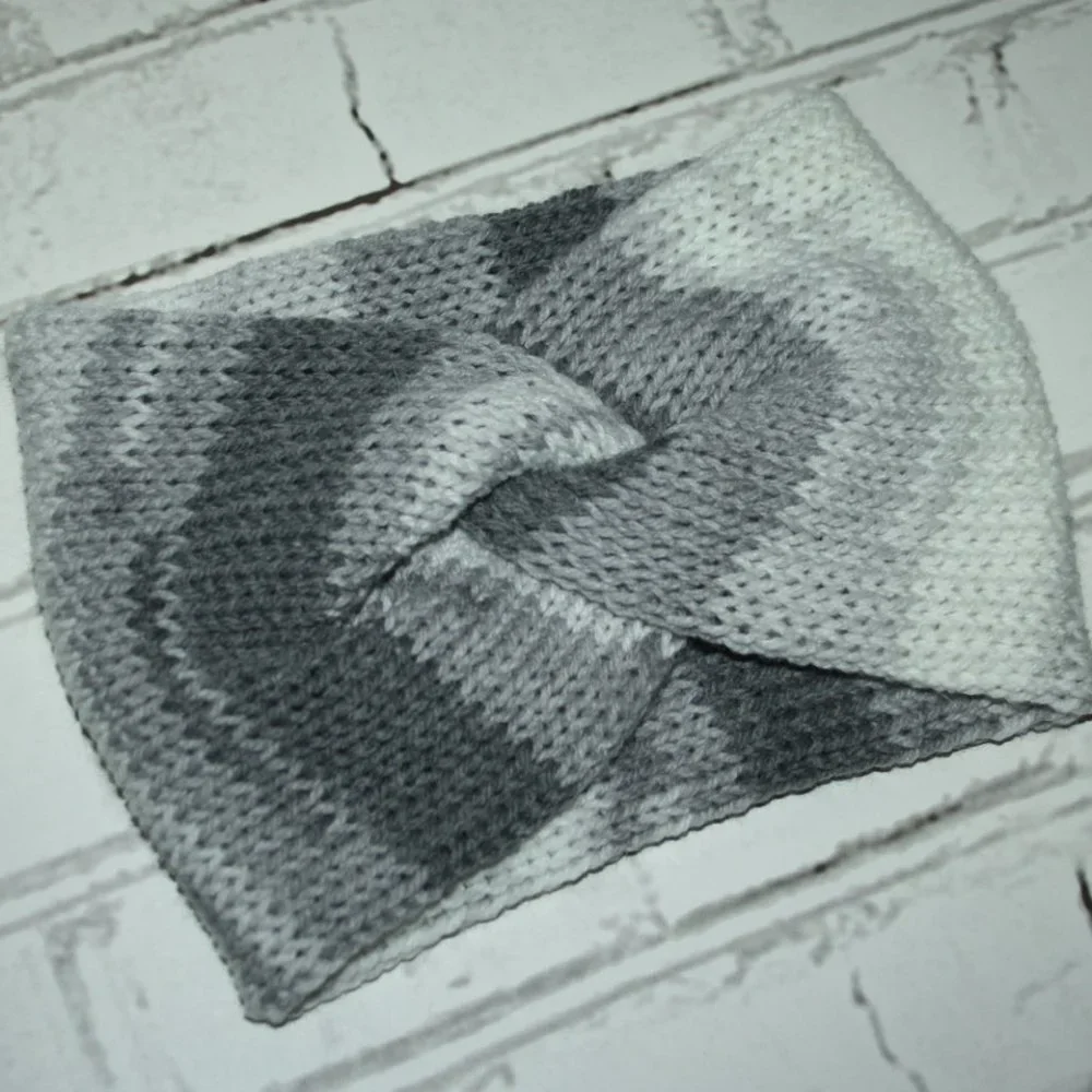 Gray and white striped NWoT handmade Knit headband ear warmer - Picture 1 of 5